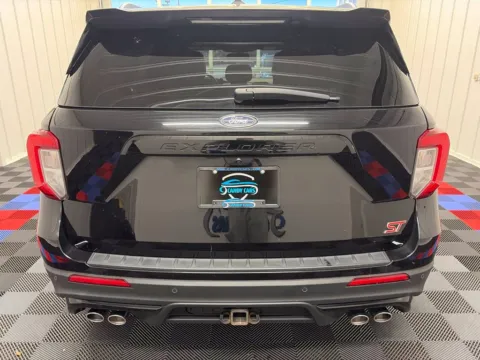 More photos of 2023 Ford Explorer ST at Candy Cars, NY