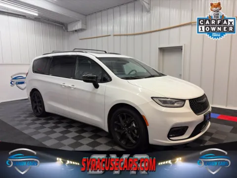 White 2025 Chrysler Pacifica Limited for sale in Syracuse, NY