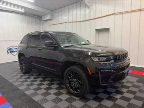 Another view of 2026 Jeep Grand Cherokee Summit for sale in Syracuse, NY at Candy Cars