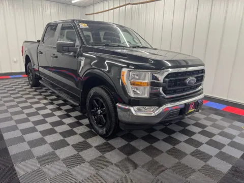 Photos of 2022 Ford F-150 XLT for sale in Syracuse, NY at Candy Cars