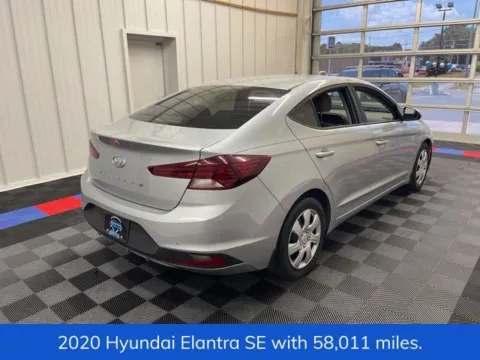 Another view of 2020 Hyundai Elantra SE for sale in Syracuse, NY at Candy Cars