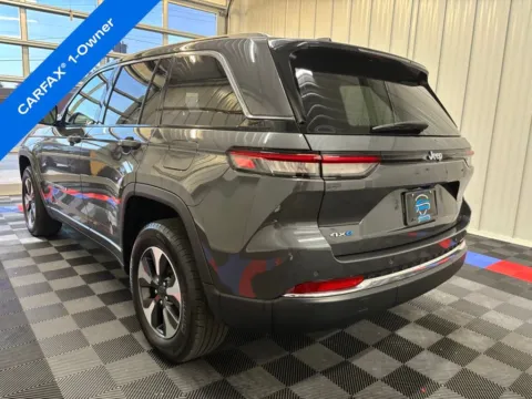 More photos of 2023 Jeep Grand Cherokee 4xe at Candy Cars, NY
