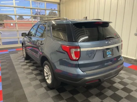 More photos of 2019 Ford Explorer at Candy Cars, NY
