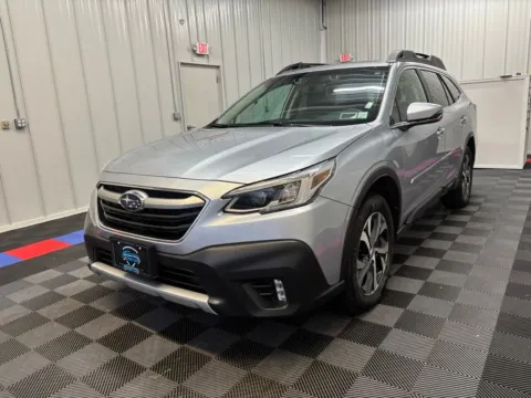 More photos of 2022 Subaru Outback Limited at Candy Cars, NY
