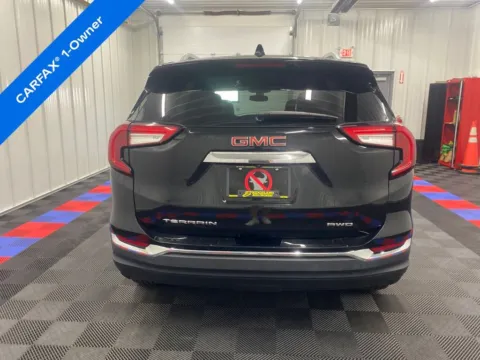 More photos of 2024 GMC Terrain SLT at Candy Cars, NY
