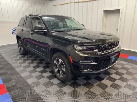Photos of 2022 Jeep Grand Cherokee 4xe for sale in Syracuse, NY at Candy Cars