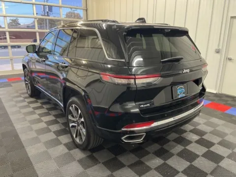 More photos of 2023 Jeep Grand Cherokee Overland at Candy Cars, NY