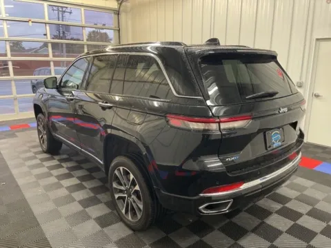 More photos of 2023 Jeep Grand Cherokee Overland 4xe at Candy Cars, NY