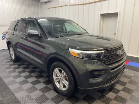 Photos of 2023 Ford Explorer for sale in Syracuse, NY at Candy Cars