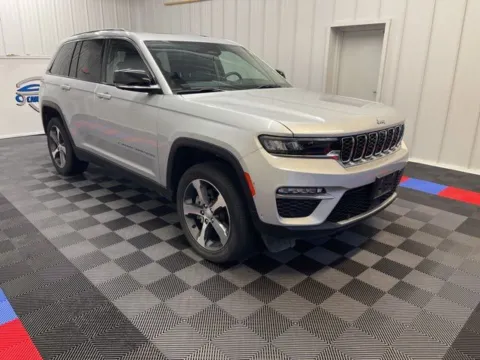 Photos of 2022 Jeep Grand Cherokee 4xe for sale in Syracuse, NY at Candy Cars