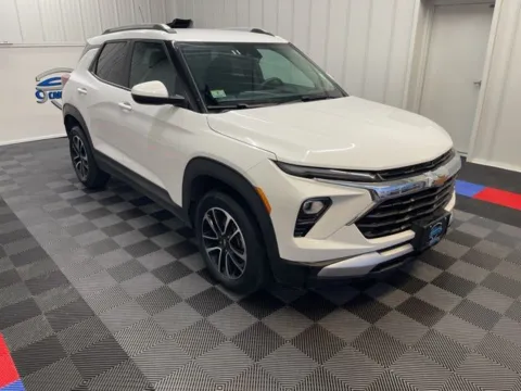 Photos of 2025 Chevrolet TrailBlazer LT for sale in Syracuse, NY at Candy Cars