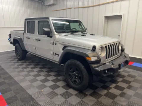 Photos of 2022 Jeep Gladiator Sport for sale in Syracuse, NY at Candy Cars