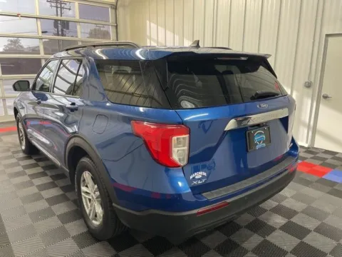 More photos of 2021 Ford Explorer XLT at Candy Cars, NY