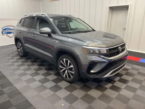 Photos of 2022 Volkswagen Taos 1.5T SE for sale in Syracuse, NY at Candy Cars