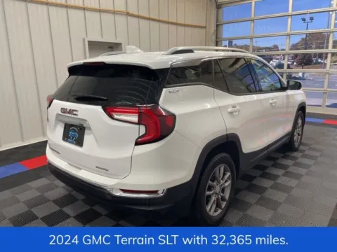 Another view of 2024 GMC Terrain SLT for sale in Syracuse, NY at Candy Cars