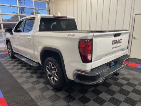 More photos of 2023 GMC Sierra 1500 SLE at Candy Cars, NY