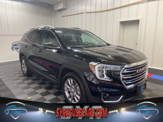 Black 2022 GMC Terrain SLT for sale in Syracuse, NY