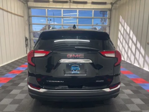 More photos of 2022 GMC Terrain SLT at Candy Cars, NY
