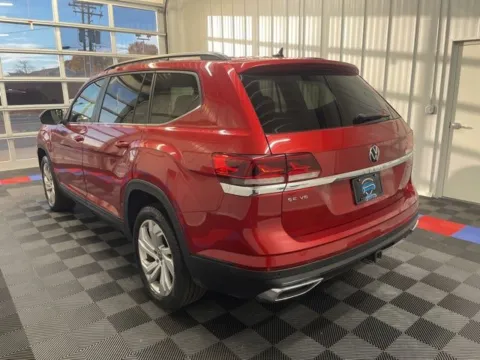 More photos of 2022 Volkswagen Atlas 3.6L V6 SE w/Technology at Candy Cars, NY