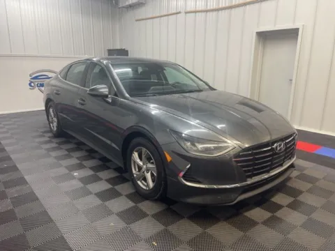 Photos of 2022 Hyundai Sonata SE for sale in Syracuse, NY at Candy Cars