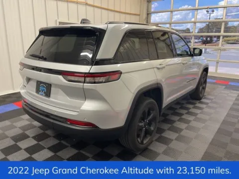 Another view of 2022 Jeep Grand Cherokee Altitude for sale in Syracuse, NY at Candy Cars