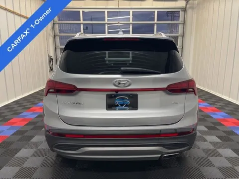 More photos of 2023 Hyundai Santa Fe SEL at Candy Cars, NY