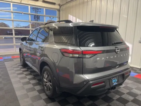 More photos of 2022 Nissan Pathfinder SV at Candy Cars, NY