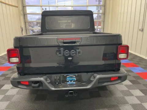 More photos of 2021 Jeep Gladiator Willys at Bridgeland Auto Brokers, NY