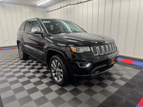 Photos of 2017 Jeep Grand Cherokee Overland for sale in Bridgeport, NY at Bridgeland Auto Brokers
