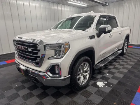 More photos of 2019 GMC Sierra 1500 SLT at Bridgeland Auto Brokers, NY