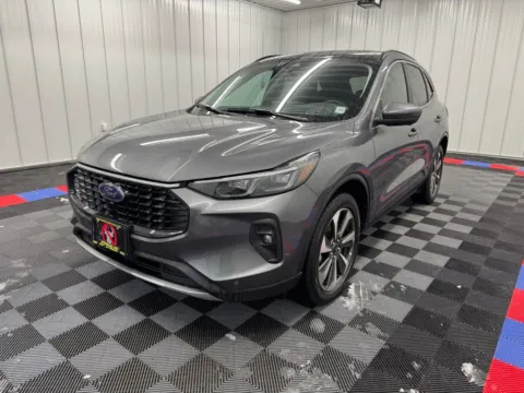 More photos of 2024 Ford Escape Platinum at Bridgeland Auto Brokers, NY