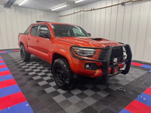 Photos of 2016 Toyota Tacoma TRD Sport for sale in Bridgeport, NY at Bridgeland Auto Brokers