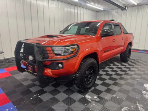 More photos of 2016 Toyota Tacoma TRD Sport at Bridgeland Auto Brokers, NY