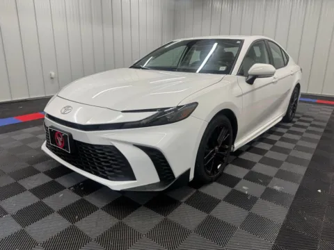 Another view of 2025 Toyota Camry SE for sale in Bridgeport, NY at Bridgeland Auto Brokers