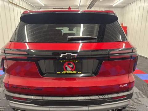 More photos of 2025 Chevrolet Traverse Z71 at Bridgeland Auto Brokers, NY