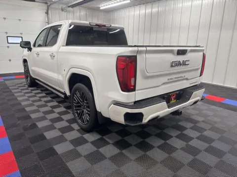 More photos of 2022 GMC Sierra 1500 Denali Ultimate at Bridgeland Auto Brokers, NY