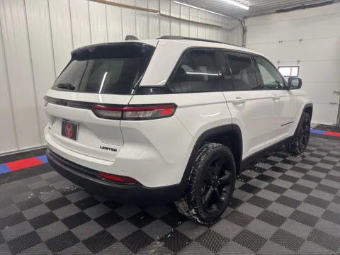 More photos of 2023 Jeep Grand Cherokee Limited at Bridgeland Auto Brokers, NY