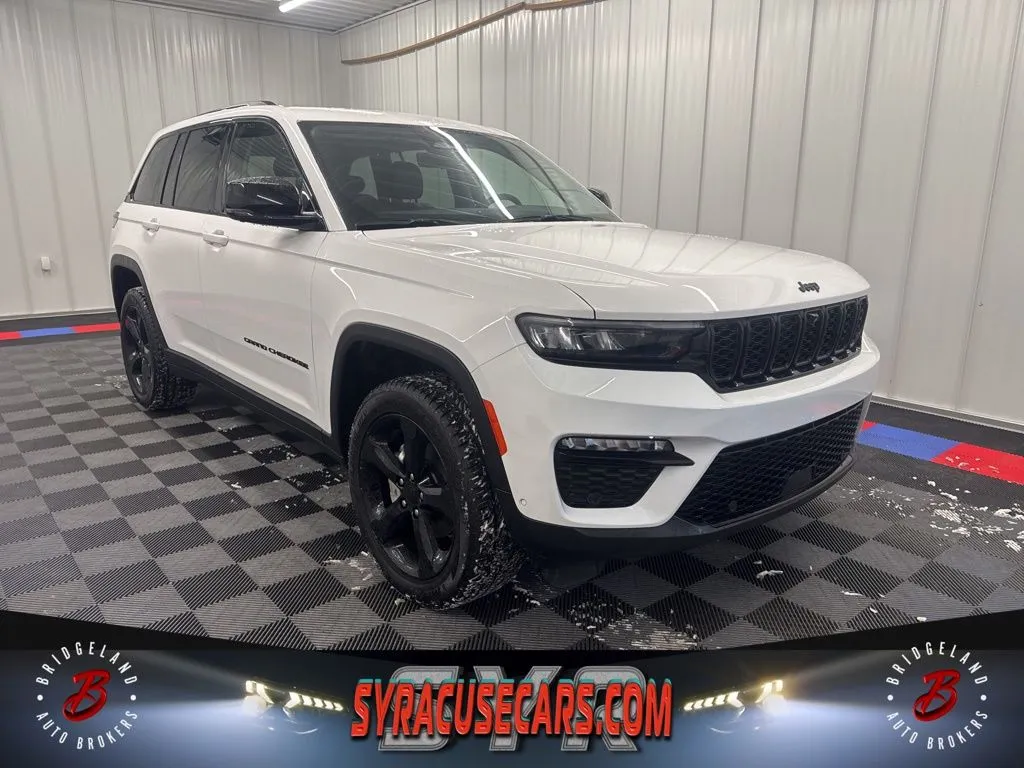 Yellow 2023 Jeep Grand Cherokee Limited for sale in Bridgeport, NY