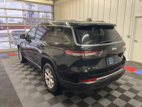 More photos of 2022 Jeep Grand Cherokee L Limited at Bridgeland Auto Brokers, NY