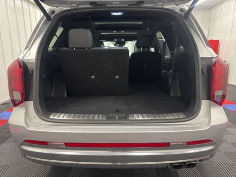 More photos of 2024 Hyundai Palisade Calligraphy at Bridgeland Auto Brokers, NY