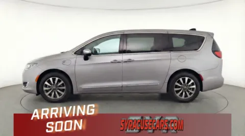 Another view of 2023 Chrysler Pacifica Hybrid Limited for sale in Bridgeport, NY at Bridgeland Auto Brokers