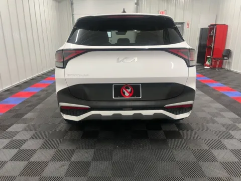 More photos of 2024 Kia Sportage EX at Bridgeland Auto Brokers, NY