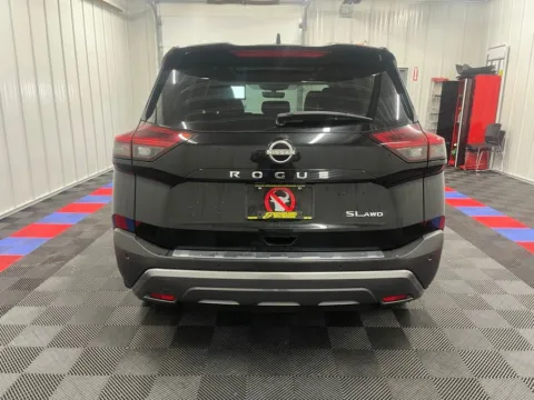 More photos of 2023 Nissan Rogue SL at Bridgeland Auto Brokers, NY