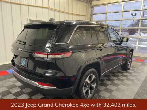 Another view of 2023 Jeep Grand Cherokee 4xe for sale in Bridgeport, NY at Bridgeland Auto Brokers