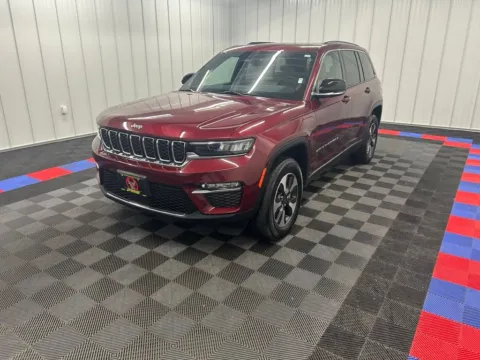 More photos of 2023 Jeep Grand Cherokee 4xe at Bridgeland Auto Brokers, NY