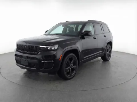 Photos of 2023 Jeep Grand Cherokee L Limited for sale in Bridgeport, NY at Bridgeland Auto Brokers