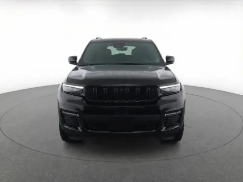 More photos of 2023 Jeep Grand Cherokee L Limited at Bridgeland Auto Brokers, NY
