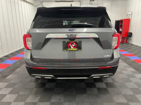More photos of 2022 Ford Explorer XLT at Bridgeland Auto Brokers, NY