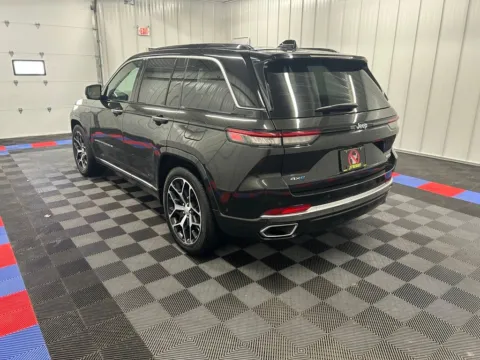 More photos of 2024 Jeep Grand Cherokee Summit Reserve 4xe at Bridgeland Auto Brokers, NY