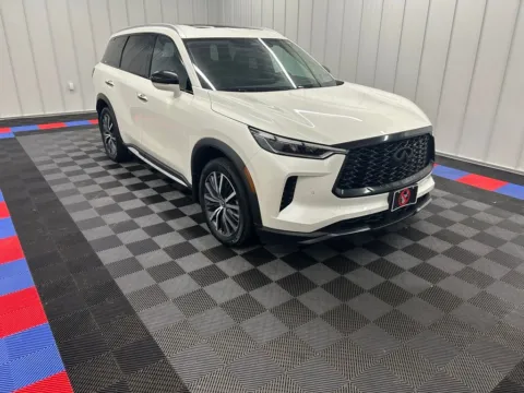 Photos of 2024 INFINITI QX60 Sensory for sale in Bridgeport, NY at Bridgeland Auto Brokers